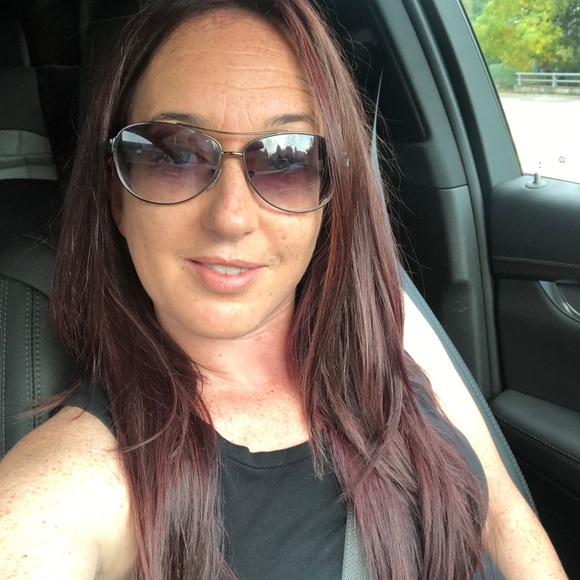 Meet your Posher, Ashleigh - Picture 1 of 1